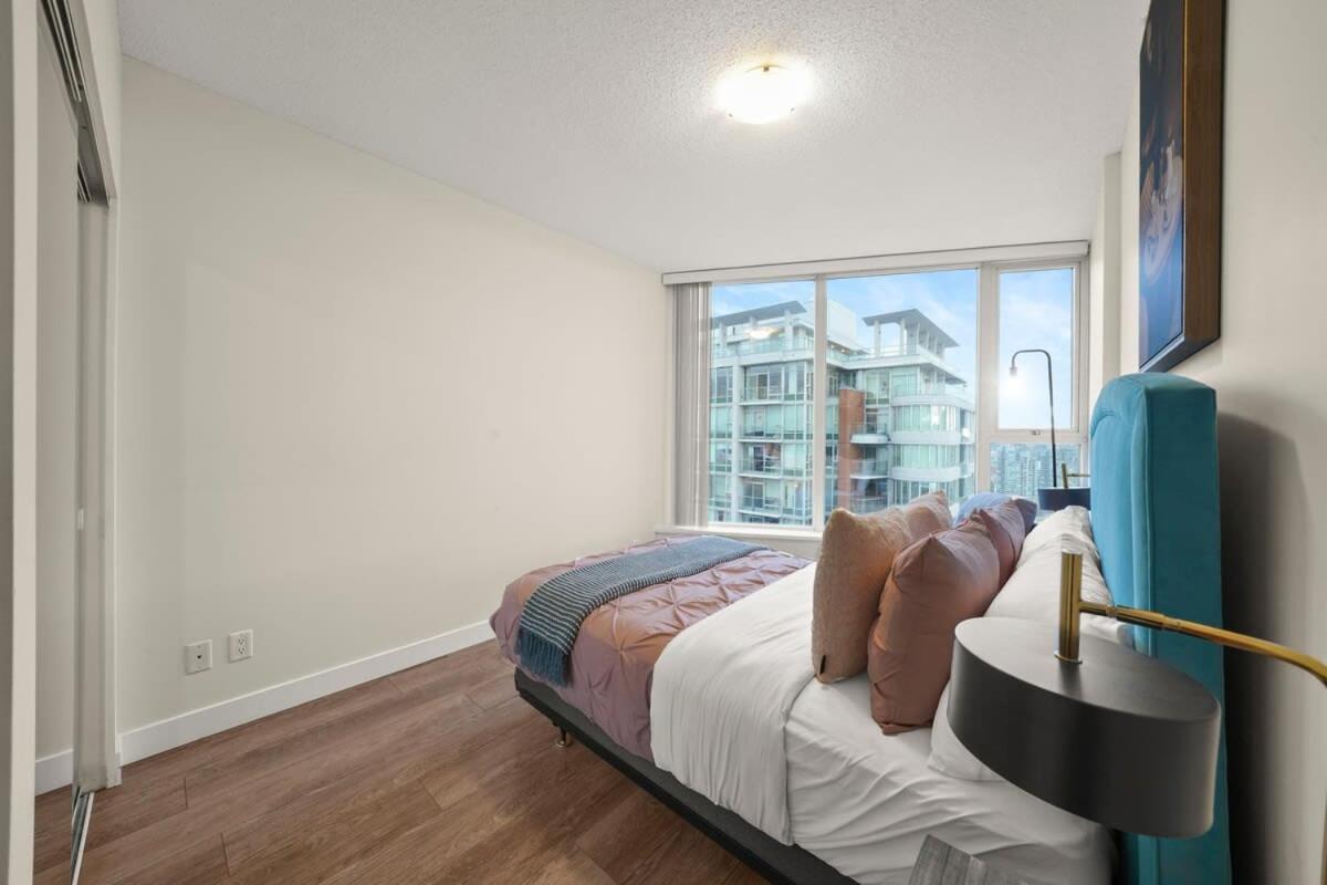 Dazzling By Stadium Downtown With Free Parking Ferienhaus