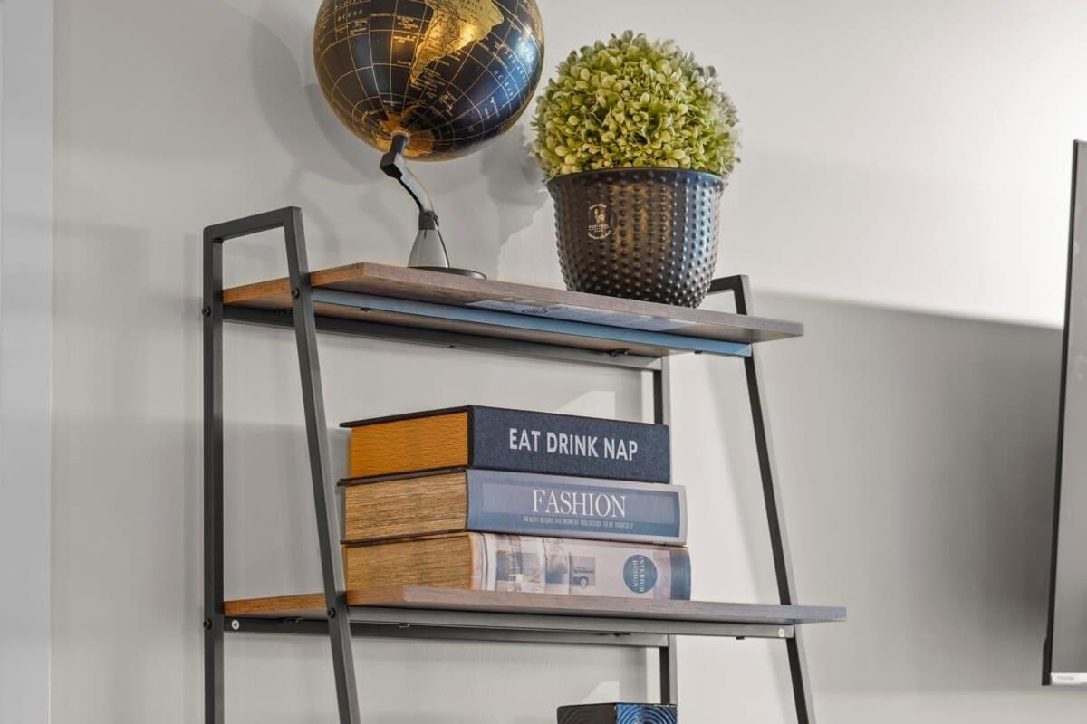 Dazzling By Stadium Downtown With Free Parking Ferienhaus Vancouver