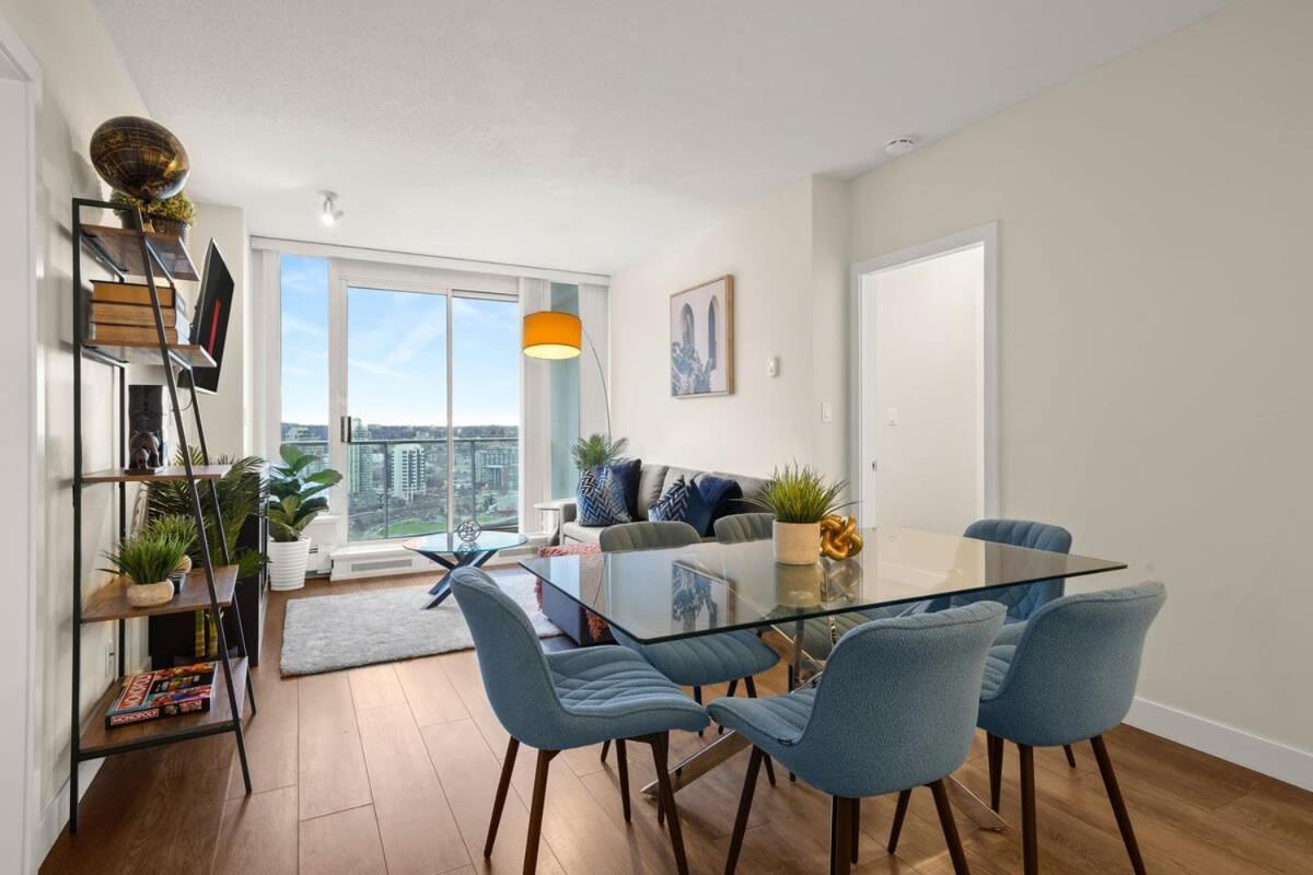 Dazzling By Stadium Downtown With Free Parking Ferienhaus Vancouver
